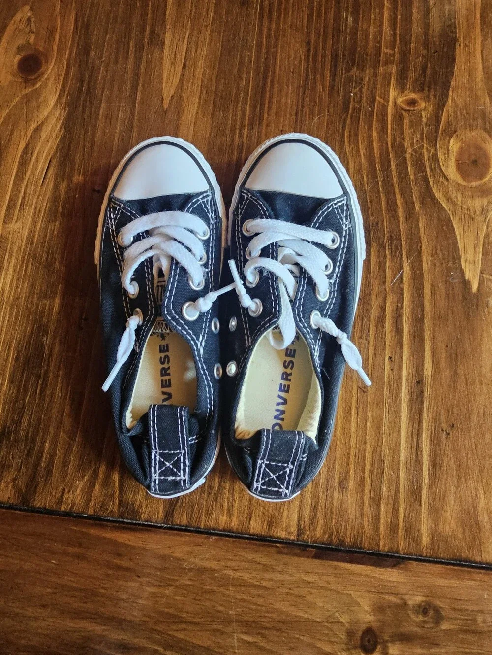 KidsSize 11 Converse Chuck Taylors Girls Black and White Low-Top Canvas Sneakers